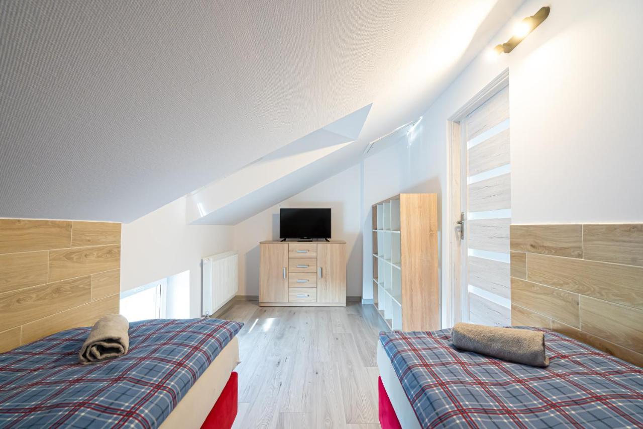 City Center Apartments Lofty Z Klimatyzacja เอากุสตูฟ ภายนอก รูปภาพ